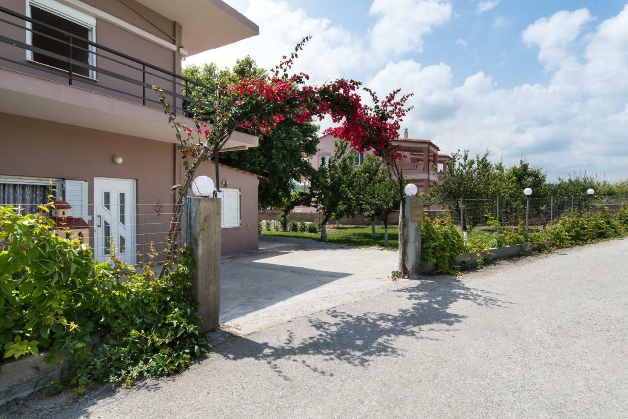 Villa Sirens House à Tavronitis Extérieur photo
